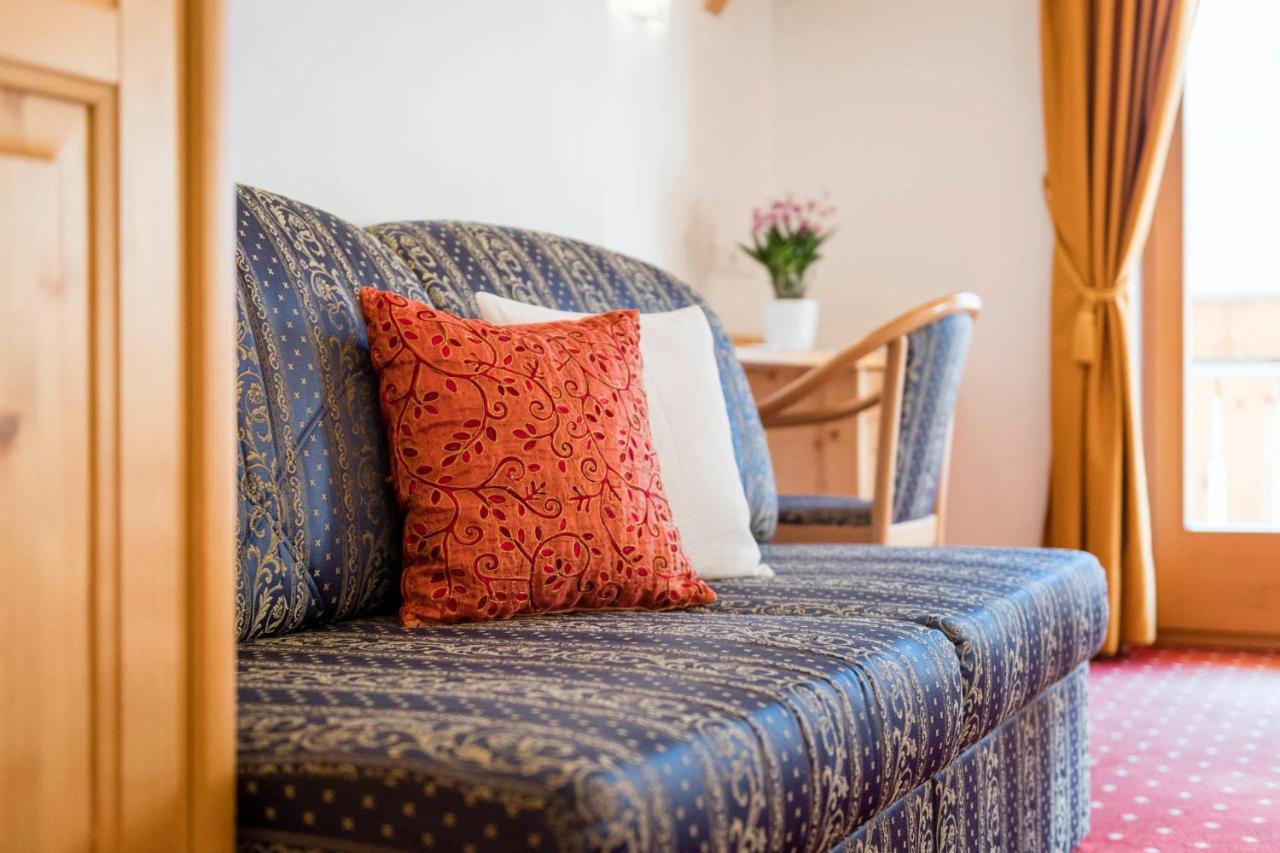 B&B Hotel Alpenrose Rooms & Apartments Valles Exterior foto