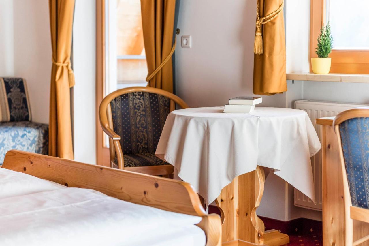 B&B Hotel Alpenrose Rooms & Apartments Valles Exterior foto