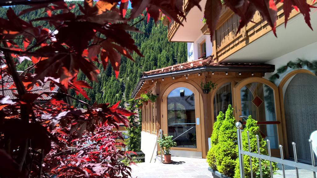 B&B Hotel Alpenrose Rooms & Apartments Valles Exterior foto