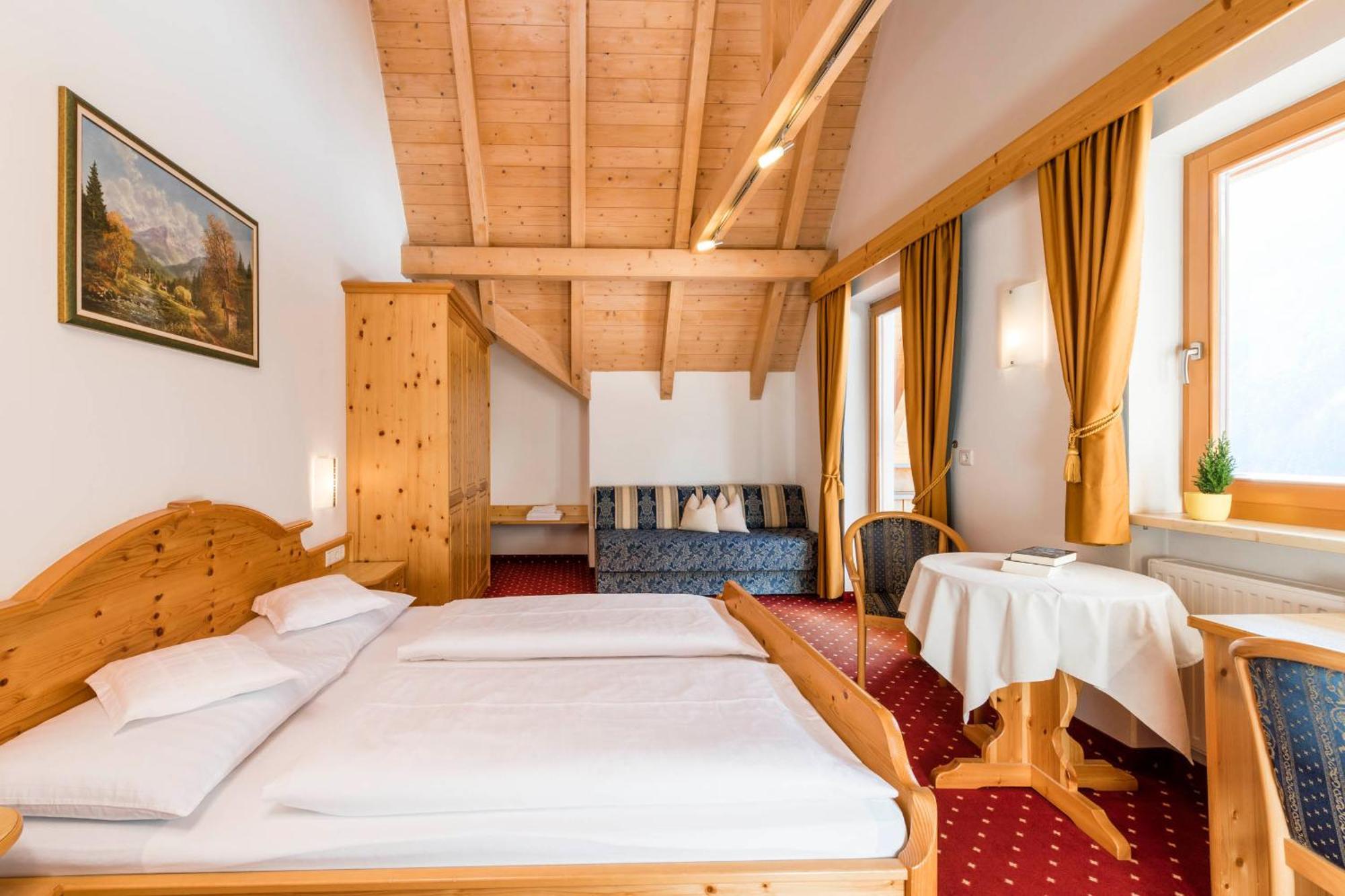 B&B Hotel Alpenrose Rooms & Apartments Valles Exterior foto
