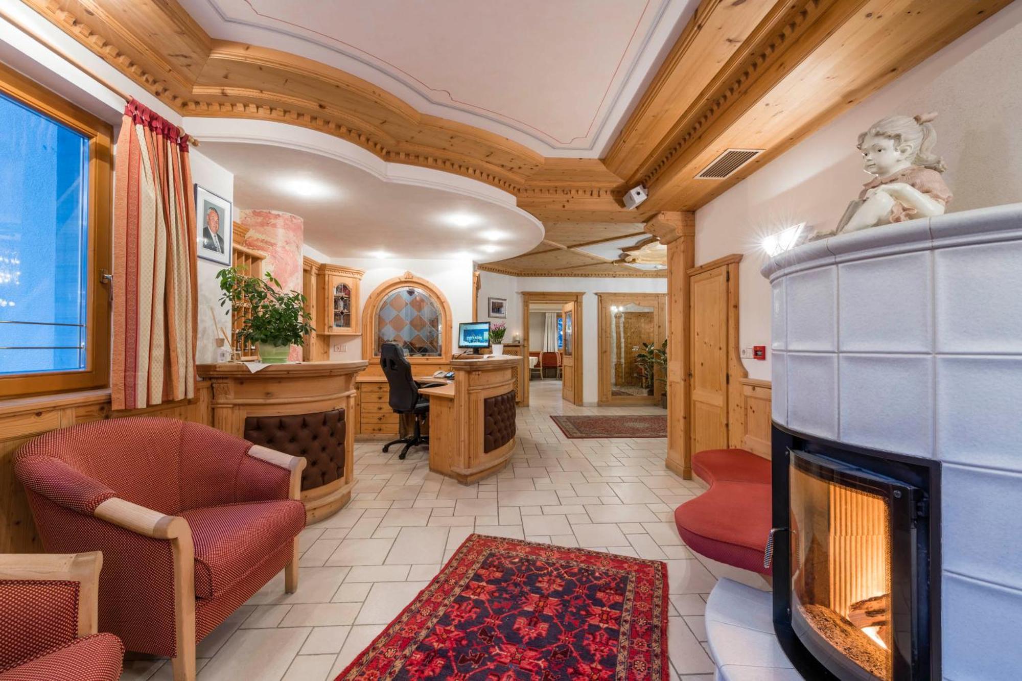 B&B Hotel Alpenrose Rooms & Apartments Valles Exterior foto